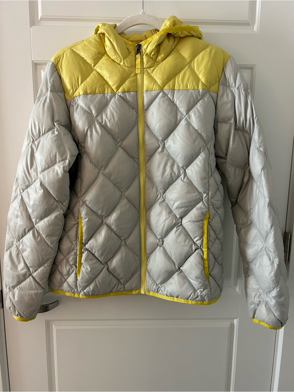 Eddie Bauer Skyliner Down Jacket